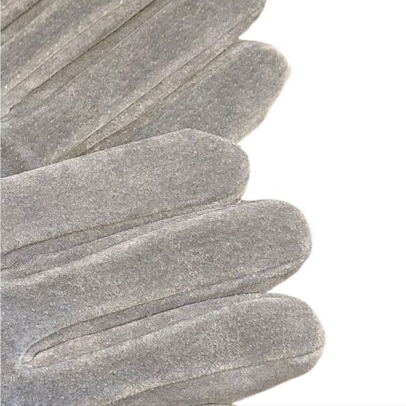 Isotoner Women's Grey Suede Winter Gloves Size M NWT - Picture 6 of 7